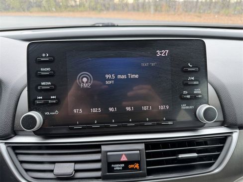 Used 2018 Honda Accord LX image 26