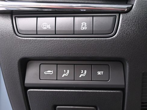 Used 2024 MAZDA MAZDA3 s image 25