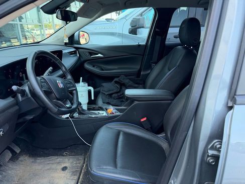 Used 2025 Buick Encore GX Sport Touring w/ Comfort Package image 5