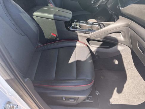 Used 2023 Buick Envision Essence w/ Sport Touring Package image 11