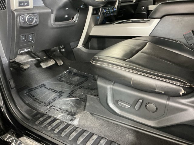 Used 2020 Ford F350 Lariat AWD/4WD image 16