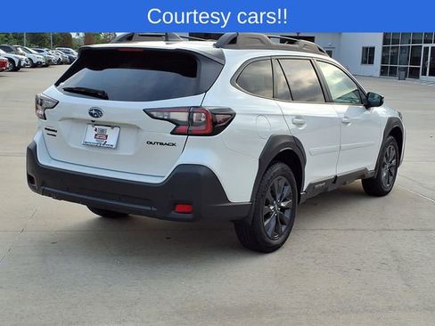 Certified 2025 Subaru Outback Onyx Edition AWD/4WD image 4