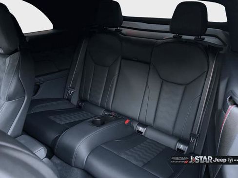 Used 2023 BMW M4 xDrive Competition w/ Executive Package image 18