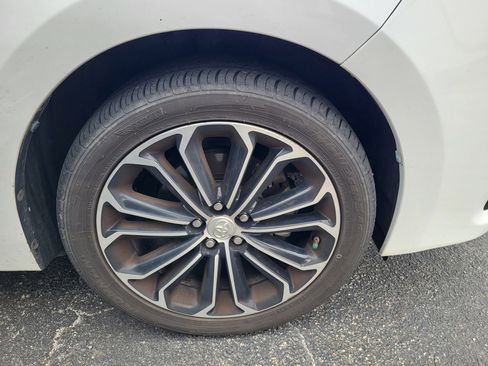 Used 2014 Toyota Corolla S image 7