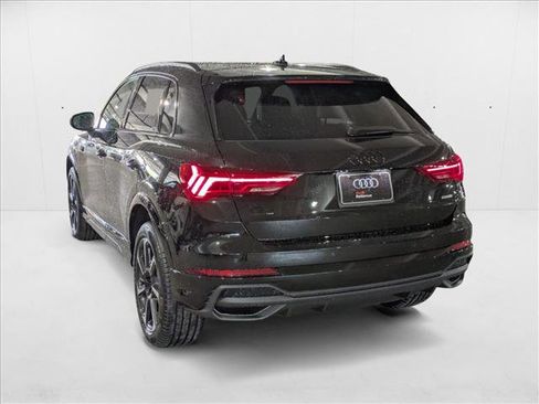 New 2025 Audi Q3 2.0T Premium Plus image 8