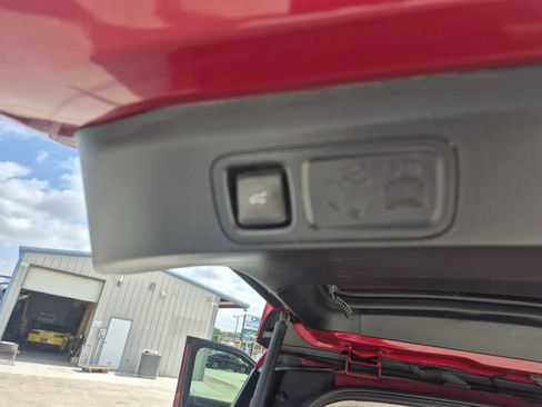 Used 2018 Ford Expedition Platinum RWD image 29