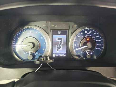 Used 2017 Toyota Sienna XLE w/ XLE Navigation Package FWD image 13