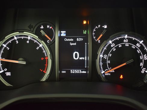 Used 2022 Toyota 4Runner TRD Off-Road Premium image 19