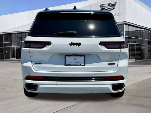 Used 2025 Jeep Grand Cherokee L Summit AWD/4WD image 6