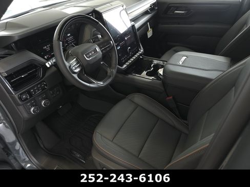Used 2026 GMC Yukon AT4 w/ AT4 Premium Plus Package AWD/4WD image 9