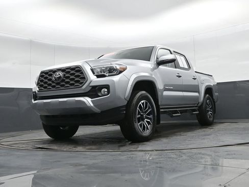 Used 2023 Toyota Tacoma TRD Sport image 41