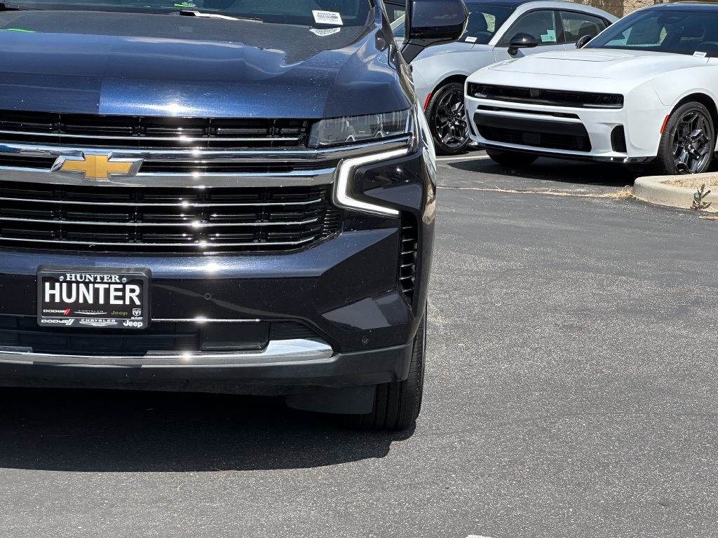 Used 2024 Chevrolet Suburban LT AWD/4WD image 15