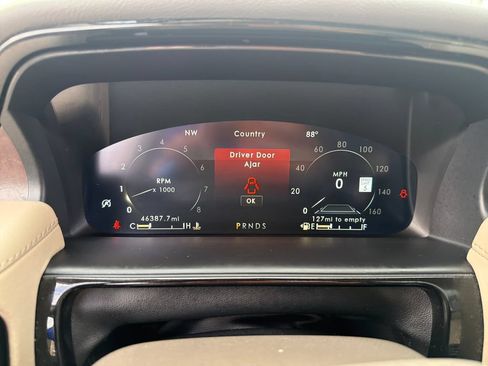 Used 2021 Lincoln Nautilus Reserve w/ Equipment Group 201A AWD/4WD image 18