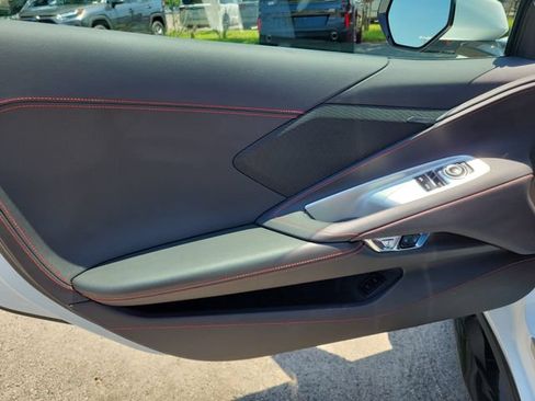 Used 2025 Chevrolet Corvette Z06 RWD image 21