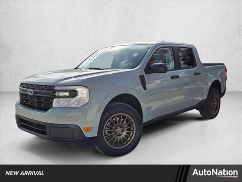 Used 2023 Ford Maverick XL image 1