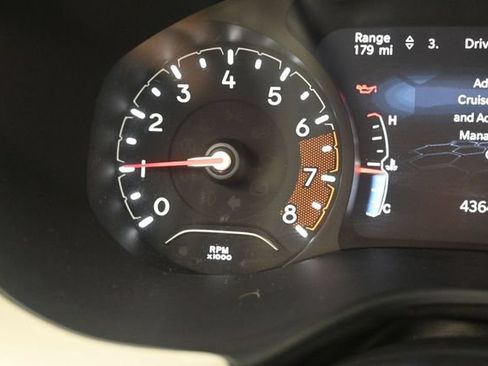 Used 2025 Jeep Compass Limited AWD/4WD image 23
