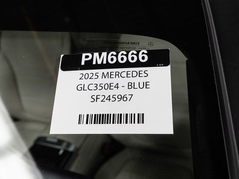Used 2025 Mercedes-Benz GLC 350e 4MATIC w/ Driver Assistance Package image 38