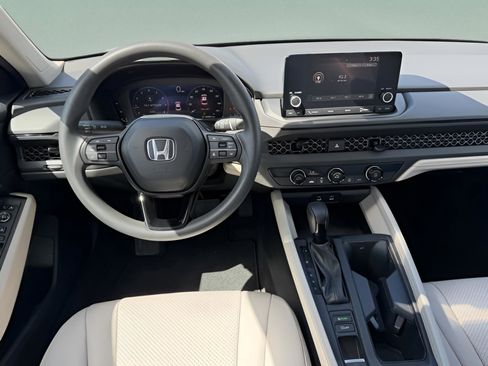 Used 2023 Honda Accord LX image 12