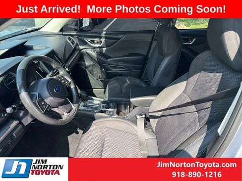 Used 2024 Subaru Forester Premium AWD/4WD image 7