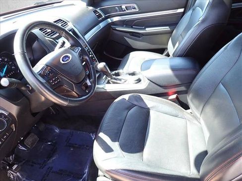 Used 2017 Ford Explorer Sport AWD/4WD image 12