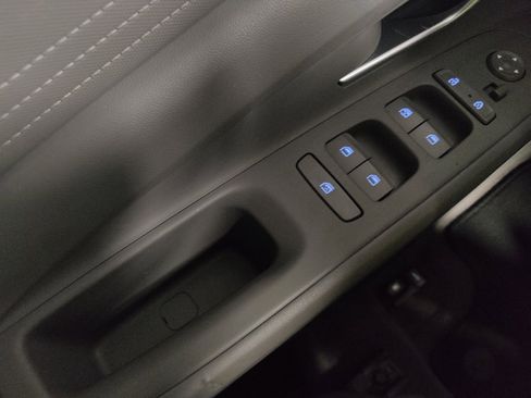 Used 2023 Hyundai Elantra Blue image 27