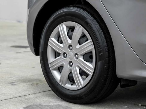 Used 2023 Kia Rio S image 51