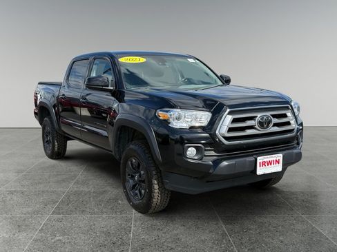Used 2021 Toyota Tacoma SR5 w/ Trail Edition AWD/4WD image 9