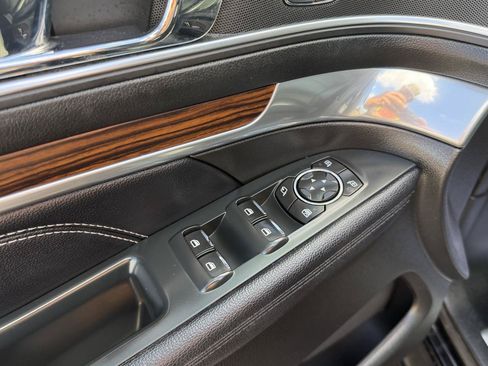 Used 2018 Ford Explorer Limited w/ Equipment Group 301A AWD/4WD image 15