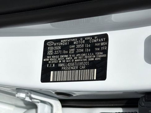 New 2026 Hyundai Elantra SE FWD image 32