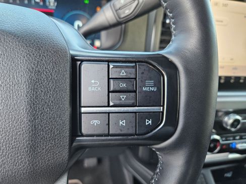 Certified 2025 Ford F450 Platinum AWD/4WD image 19