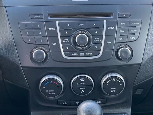 Used 2012 MAZDA MAZDA5 Sport image 13