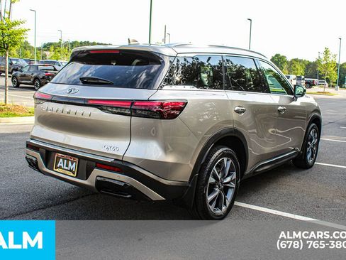 Used 2023 INFINITI QX60 Luxe w/ Cargo Package FWD image 6