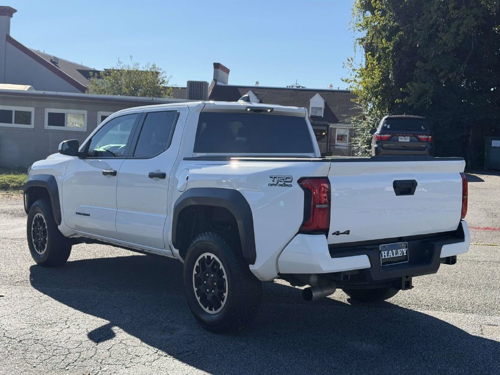 Used 2025 Toyota Tacoma TRD Off-Road AWD/4WD image 22