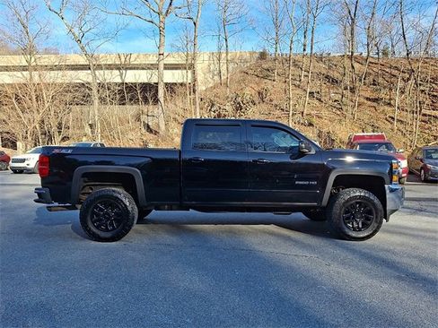 Used 2015 Chevrolet Silverado 2500 LT w/ LT Convenience Package image 13