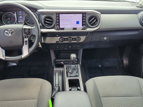 Used 2021 Toyota Tacoma SR5 w/ SR5 Appearance Package (SM) RWD image 14