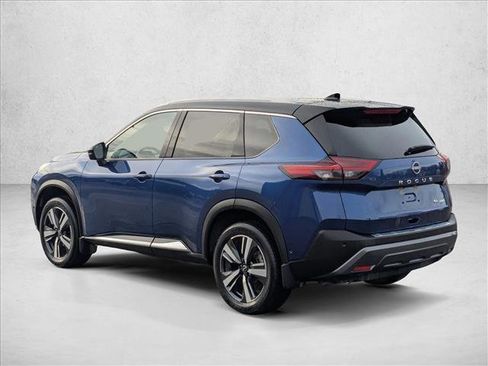 Used 2023 Nissan Rogue SL w/ SL Premium Package image 8