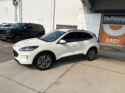 Used 2020 Ford Escape SEL FWD image 2