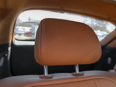 Used 2025 Genesis GV80 2.5T Advanced image 37