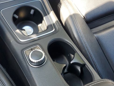 Used 2018 Mercedes-Benz CLA 250 4MATIC image 26