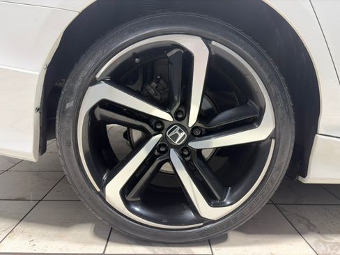 Used 2022 Honda Accord Sport image 12