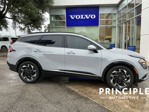 Used 2024 Kia Sportage SX image 3