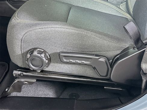 Used 2025 Jeep Gladiator Sport image 23