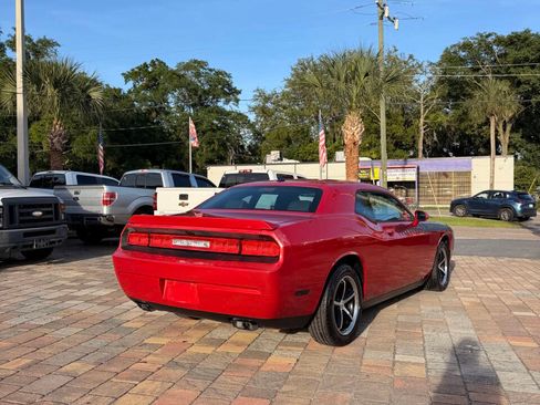 Used 2012 Dodge Challenger SXT Plus RWD image 7