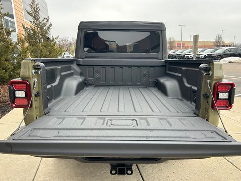 New 2026 Jeep Gladiator Sport image 26