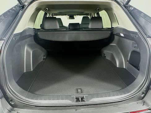 Used 2025 Toyota RAV4 XLE w/ Convenience Package image 29