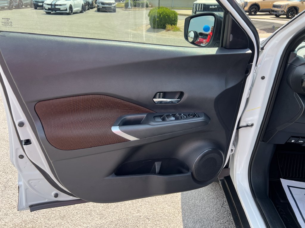 Used 2024 Nissan Kicks SR FWD image 14
