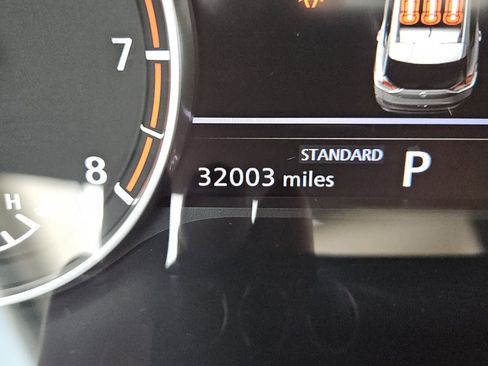 Used 2023 Nissan Rogue SV w/ SV Premium B Package image 15