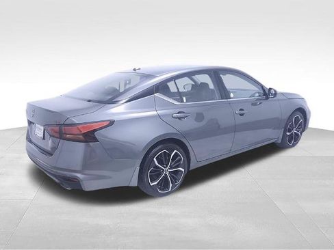 Certified 2025 Nissan Altima 2.5 SR FWD image 7