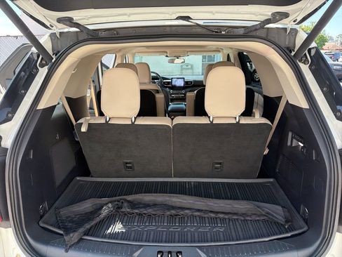 Used 2020 Ford Explorer Limited w/ Class III Trailer Tow Package image 11