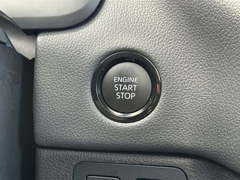 Used 2025 Toyota Tundra Limited image 26